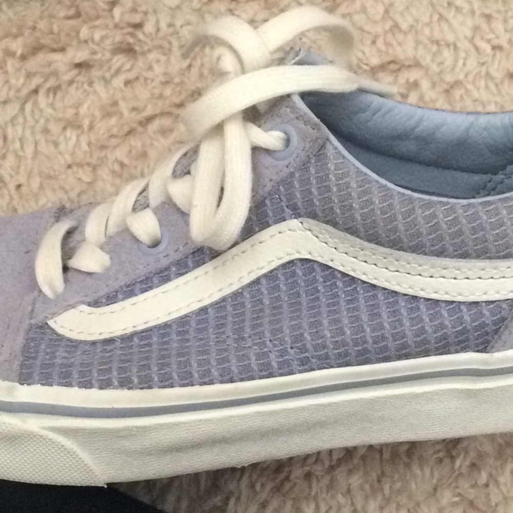 Vans - Picture 3 of 4